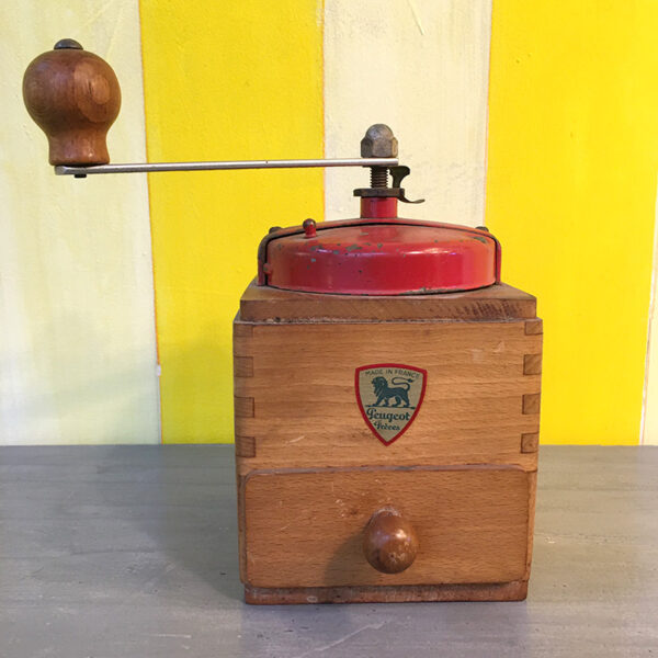 macinino da caffè Peugeot rosso vintage