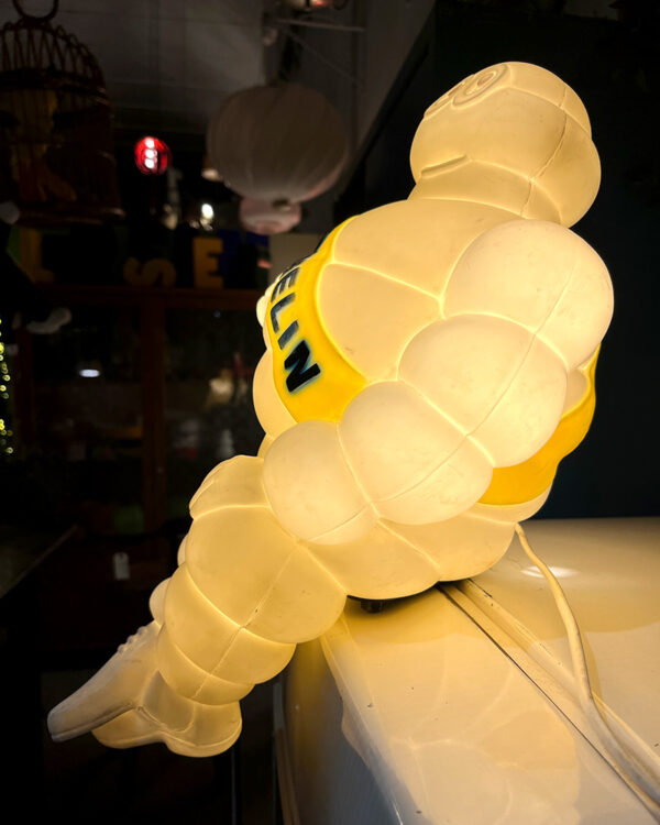 pupazzo Michelin Bibendum con luce vintage mascotte