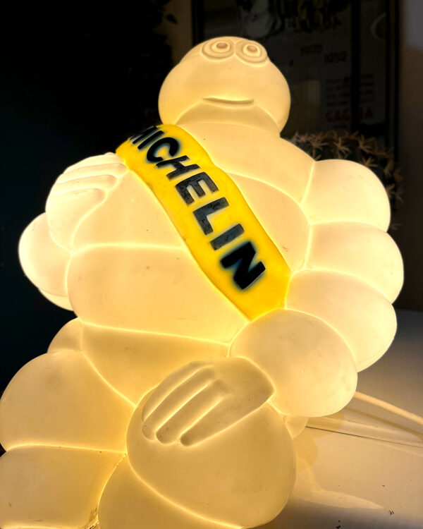pupazzo Michelin Bibendum con luce vintage mascotte