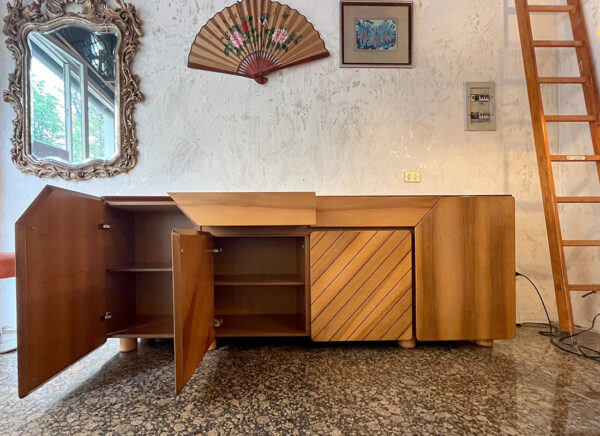 Credenza in noce americano vintage