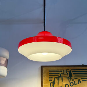 lampadario in plastica vintage