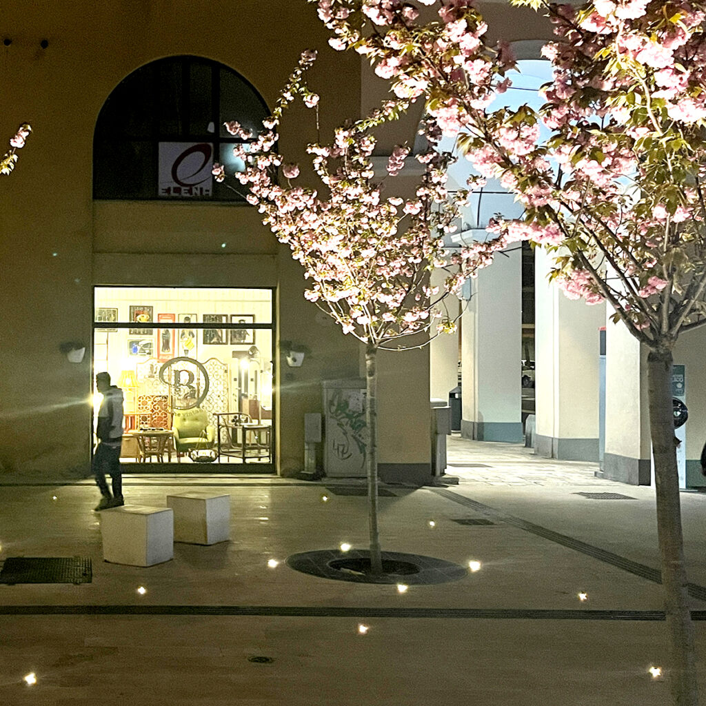 Bobeche vintage store via Marconi 47 Ancona